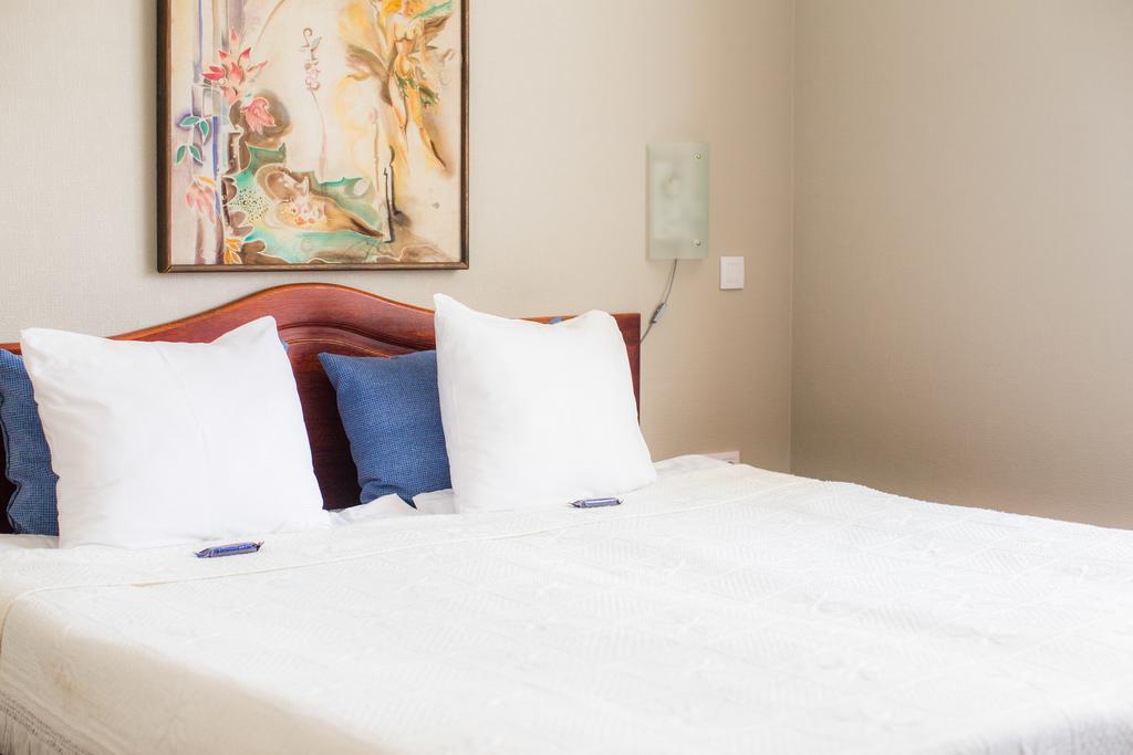 ריגה Hotel Kert Free Parking מראה חיצוני תמונה