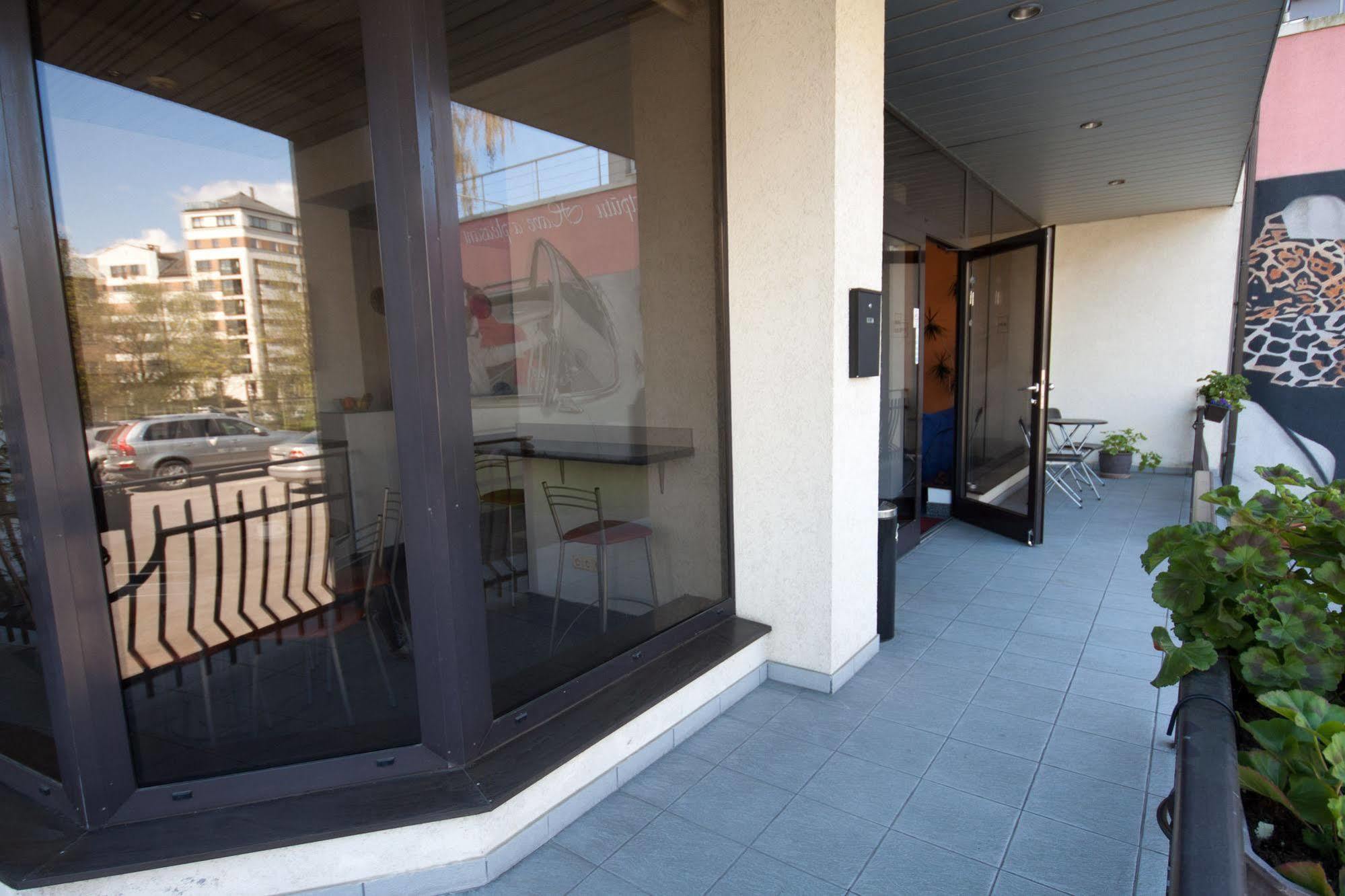 ריגה Hotel Kert Free Parking מראה חיצוני תמונה
